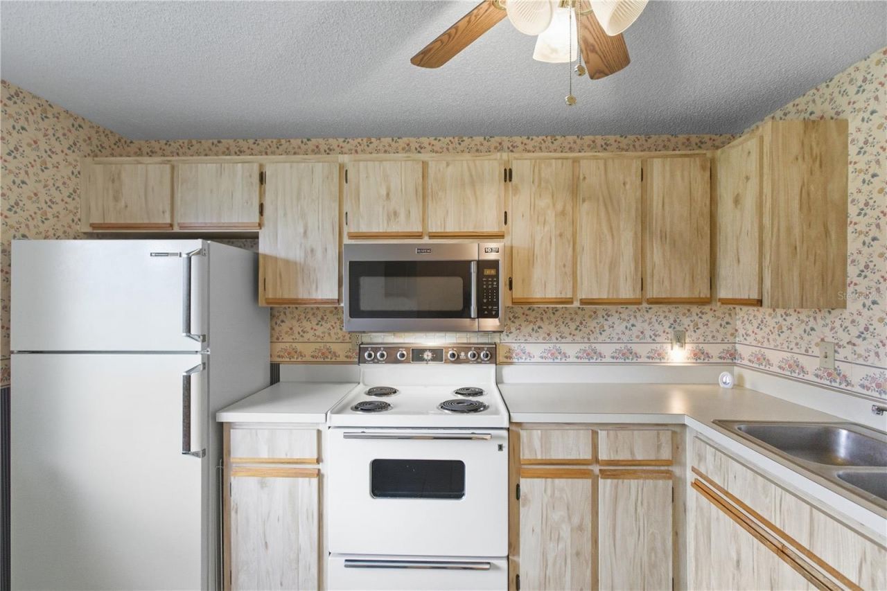 5908 36th Avenue Circle W, Bradenton, FL 34209 Photo