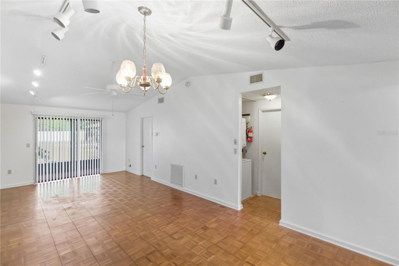 5908 36th Avenue Circle W, Bradenton, FL 34209 Photo