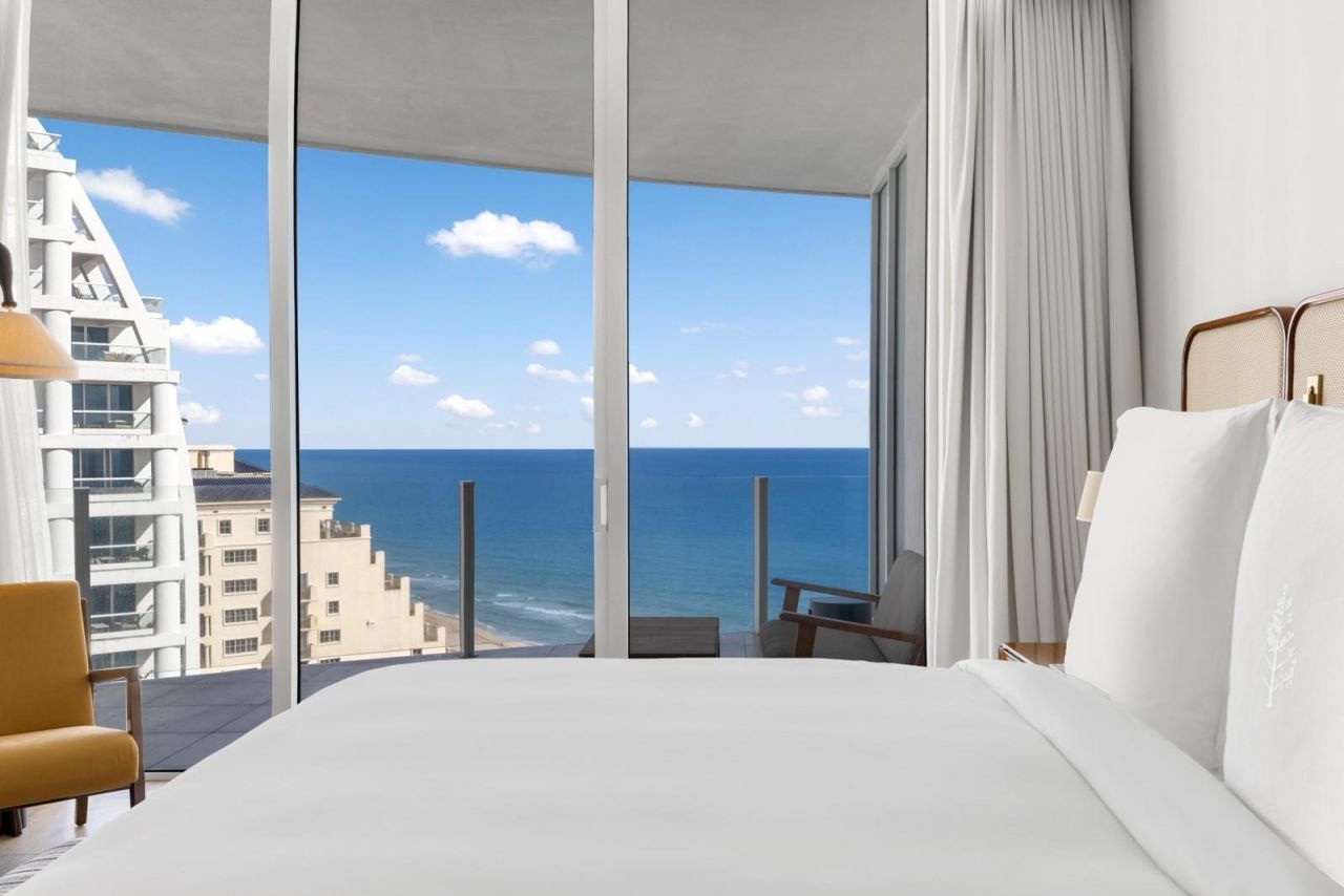 525 N Fort Lauderdale Beach Boulevard, Unit 1504, Fort Lauderdale, FL 33304 Photo