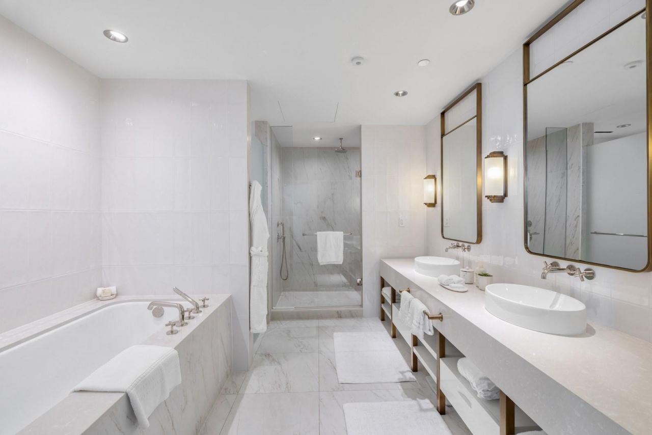 525 N Fort Lauderdale Beach Boulevard, Unit 1504, Fort Lauderdale, FL 33304 Photo