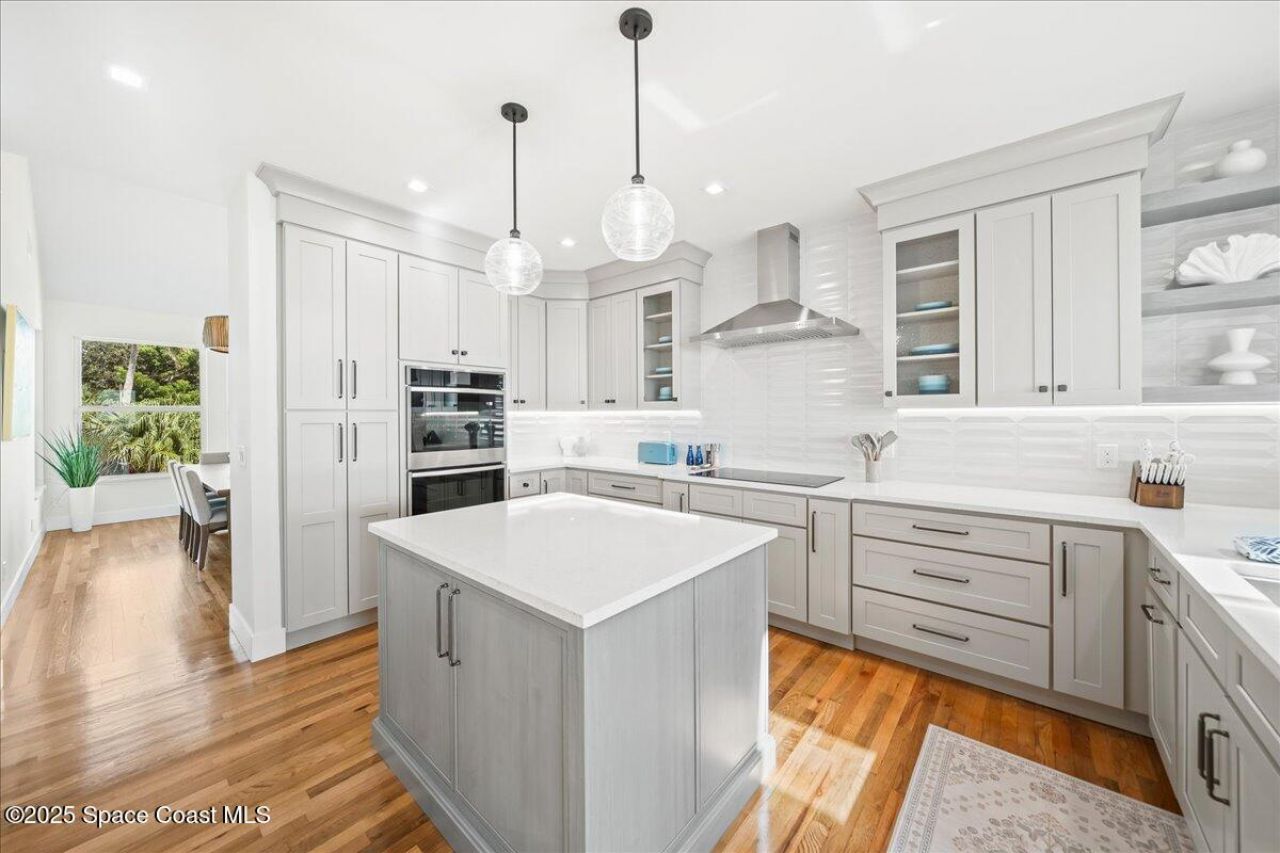 182 Bayshore Drive, Melbourne Beach, FL 32951 Photo