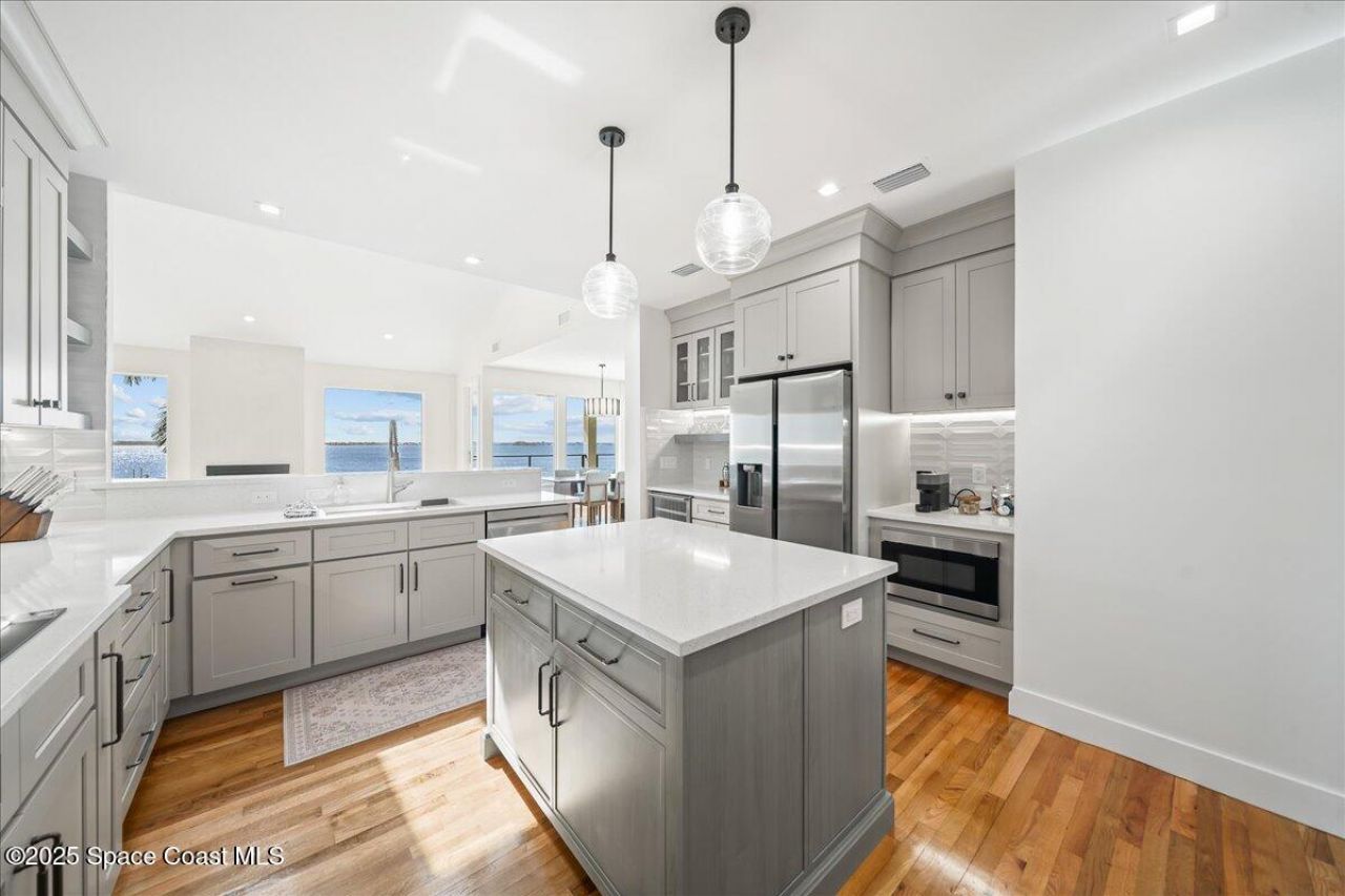 182 Bayshore Drive, Melbourne Beach, FL 32951 Photo