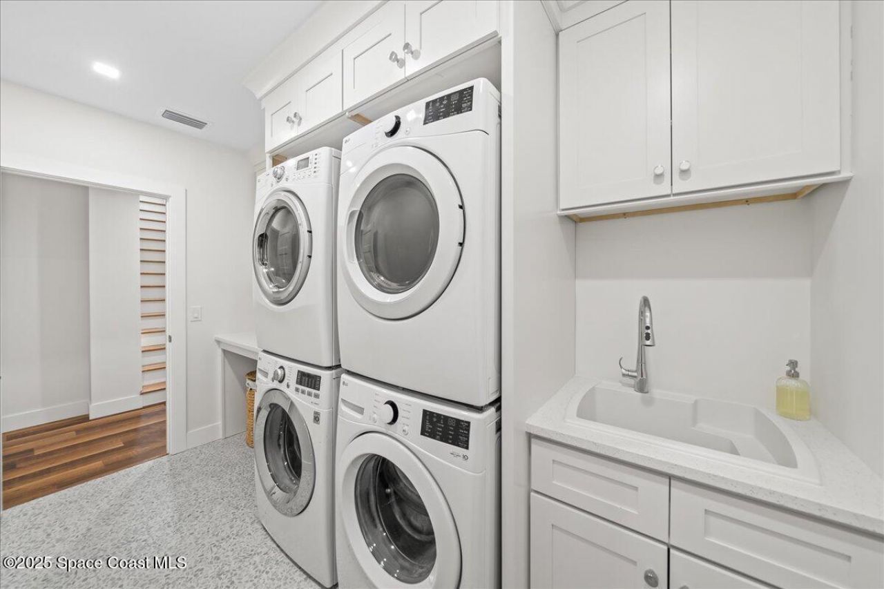 182 Bayshore Drive, Melbourne Beach, FL 32951 Photo