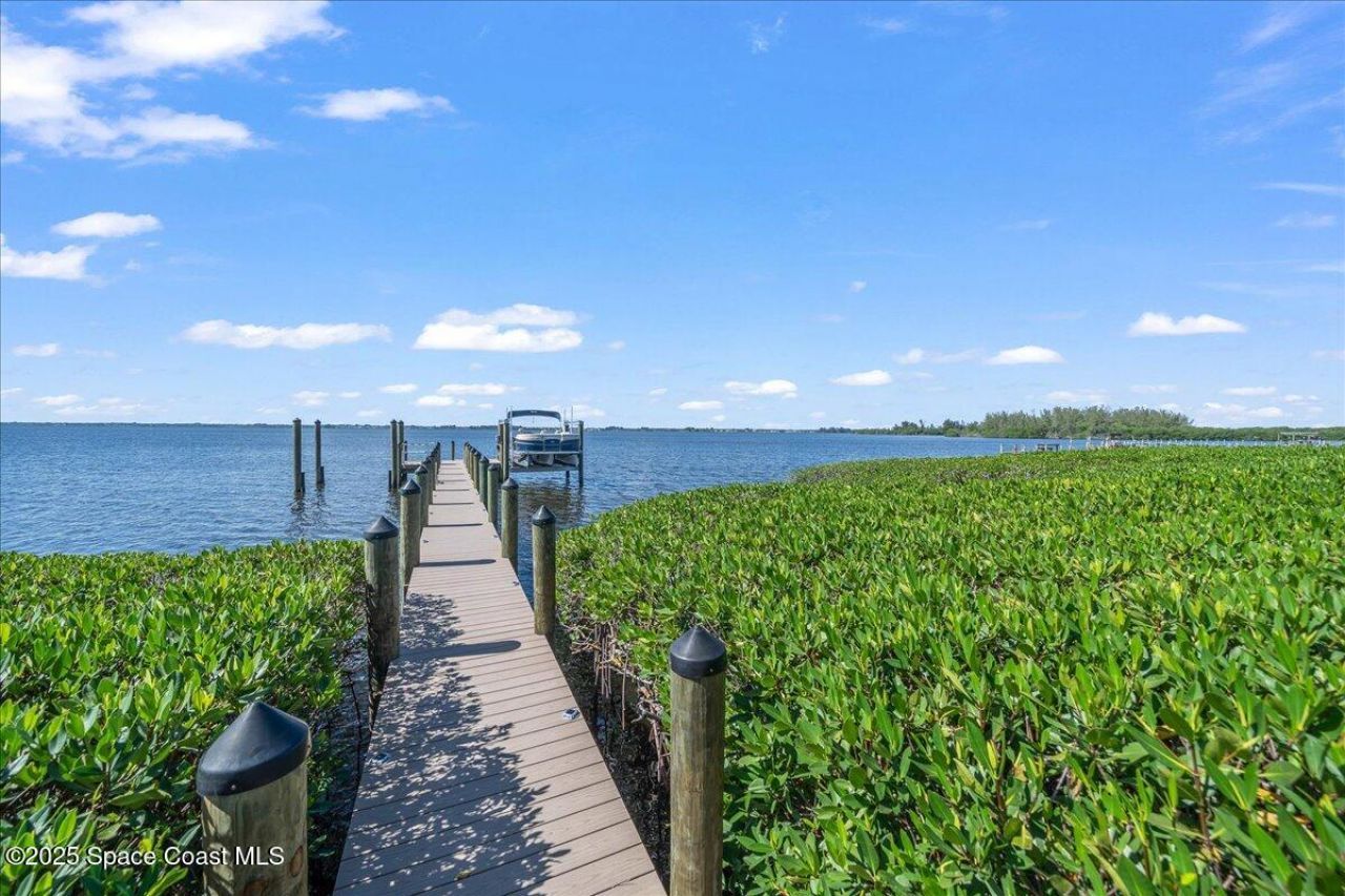 182 Bayshore Drive, Melbourne Beach, FL 32951 Photo