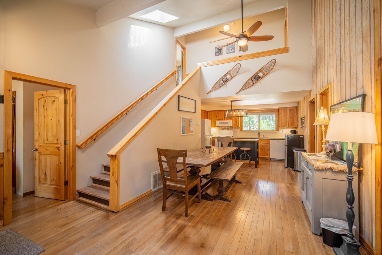 57008 Antelope Lane, Unit 4, Sunriver, OR 97707 Main Photo