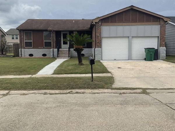 3717 Dulaney Drive, Harvey, LA 70058
