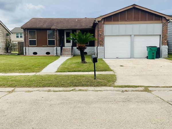 3717 Dulaney Drive, Harvey, LA 70058