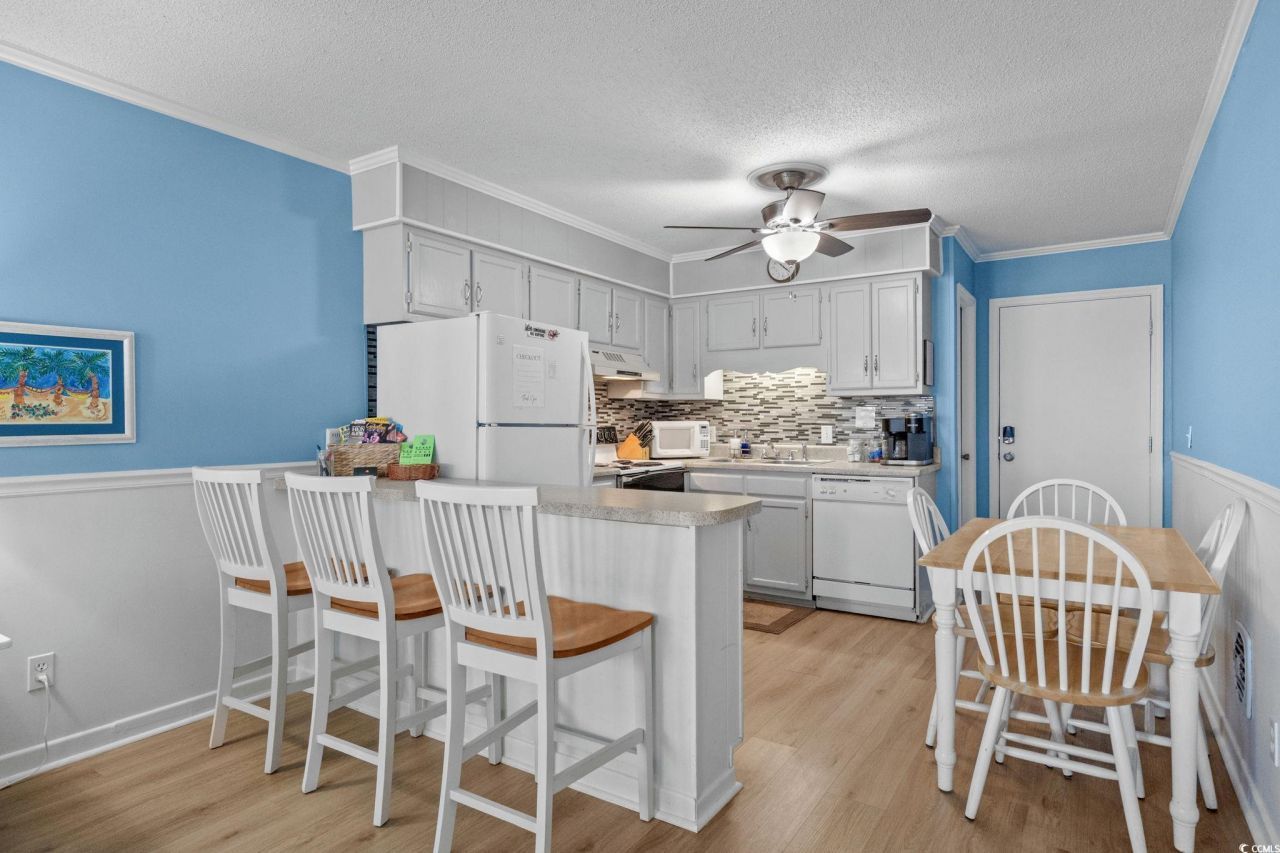 9520 Shore Dr. Photo 11