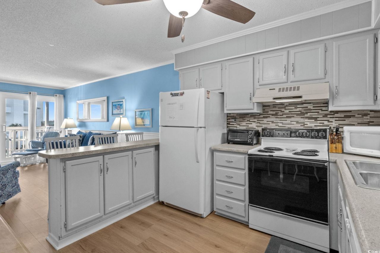 9520 Shore Dr. Photo 13