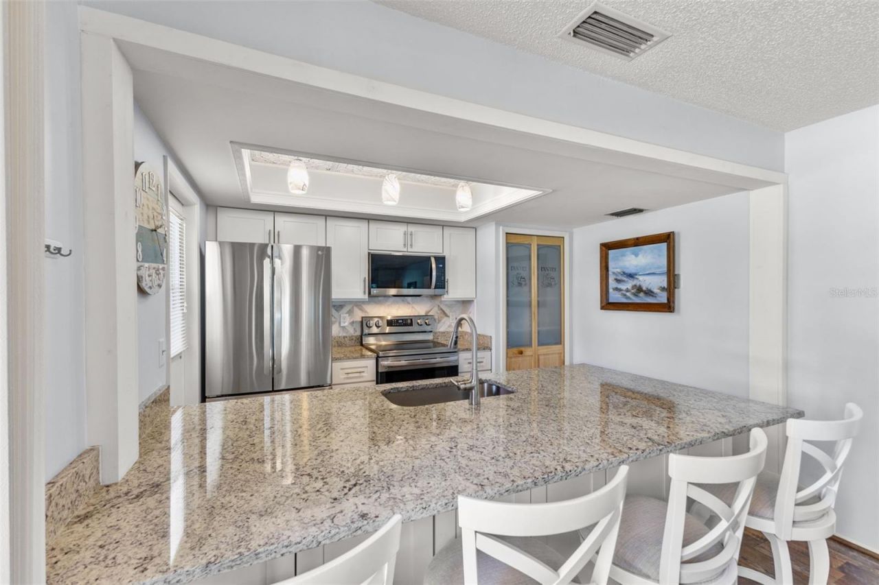 1104 W Faith Circle, Bradenton, FL 34212 Photo