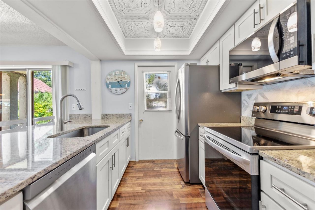 1104 W Faith Circle, Bradenton, FL 34212 Photo