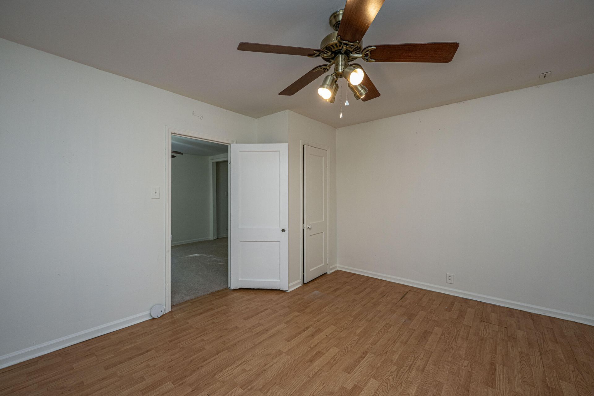 1063 S Pinckney Street Photo 14