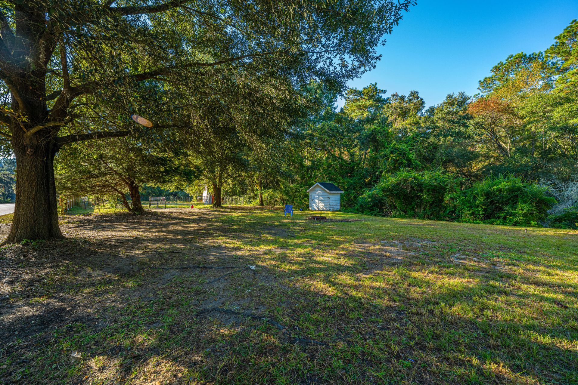 1063 S Pinckney Street Photo 21