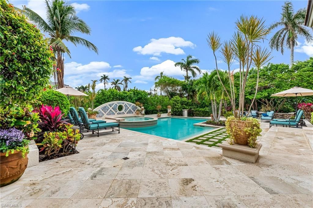 2560 W Half Moon Walk, Naples, FL 34102 Photo