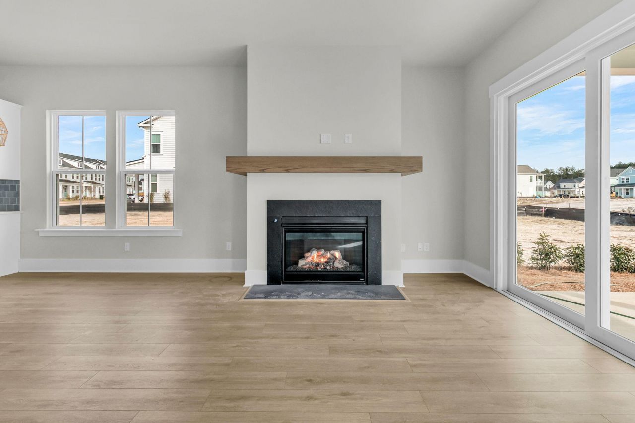 749 Blueway Avenue Photo 15