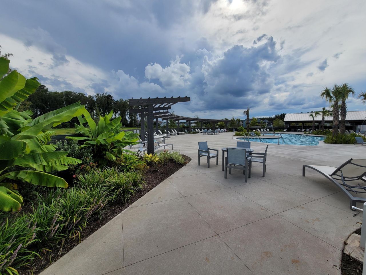 749 Blueway Avenue Photo 38