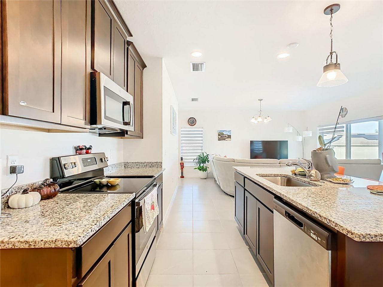 1653 Swan Swim Drive, Davenport, FL 33837 Photo