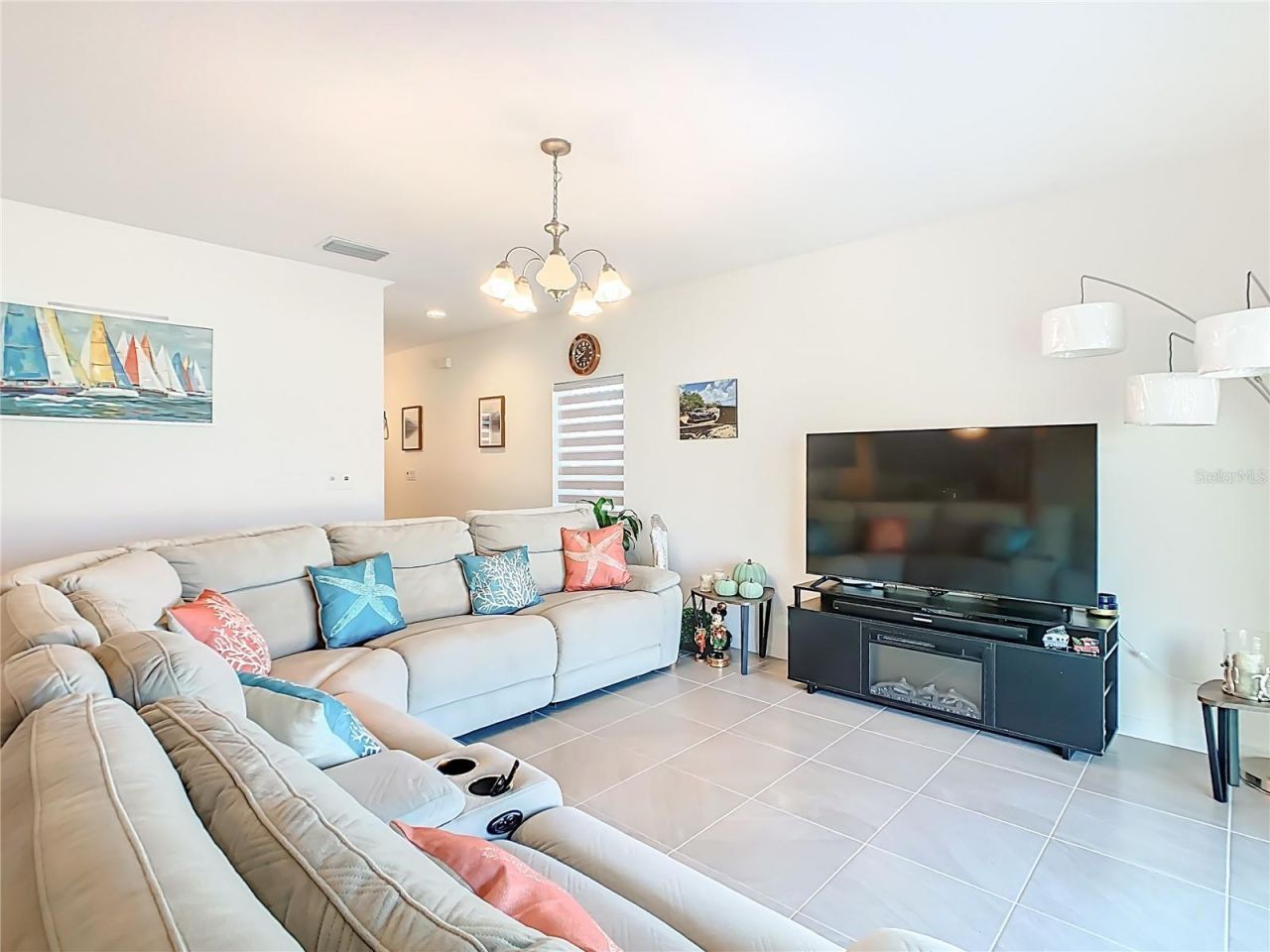 1653 Swan Swim Drive, Davenport, FL 33837 Photo