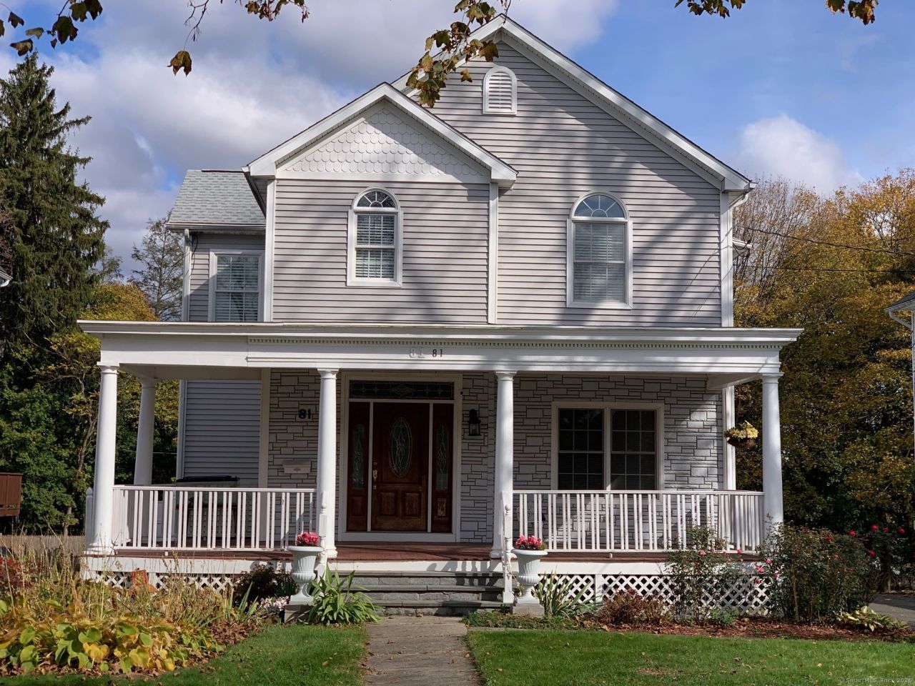 81 Deer Hill, Danbury, CT 06810 Main Photo