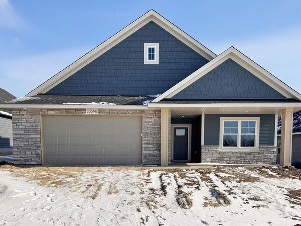 20098 Globe Drive, Lakeville, MN 55044