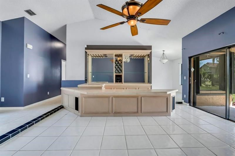 5720 W Waterford Drive, Davie, FL 33331 Photo