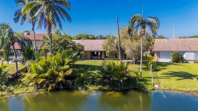 5720 W Waterford Drive, Davie, FL 33331 Photo