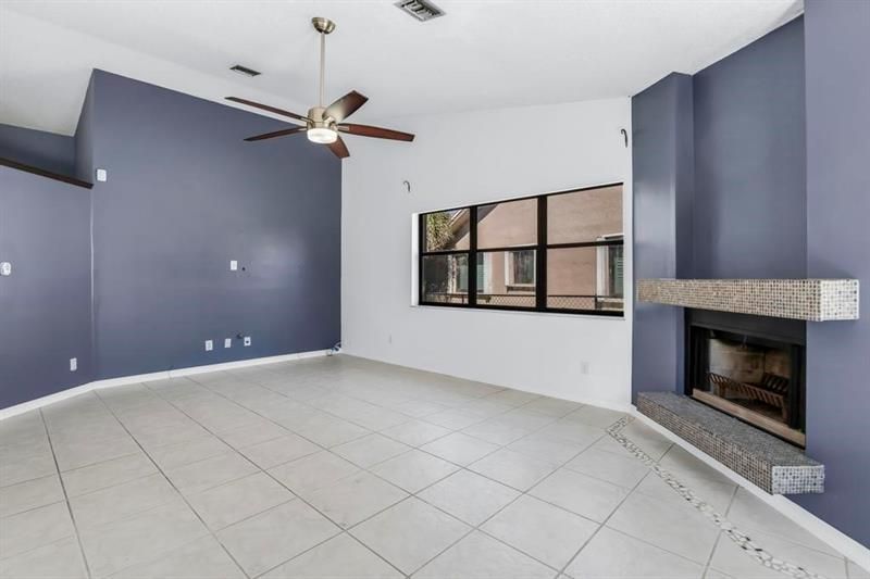 5720 W Waterford Drive, Davie, FL 33331 Photo