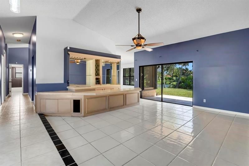 5720 W Waterford Drive, Davie, FL 33331 Photo