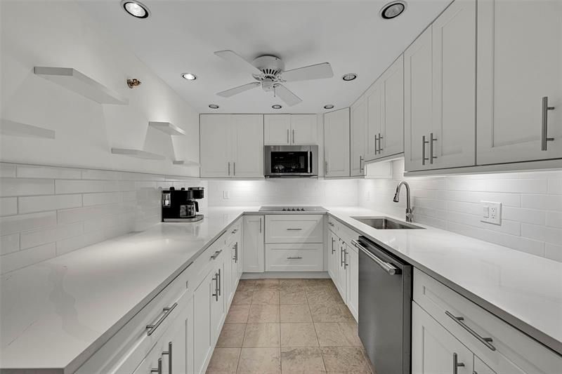 851 N Surf Rd, Unit 502, Hollywood, FL 33019 Photo