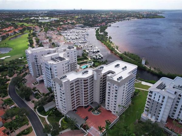 14250 Royal Harbour CT, Unit 613, FORT MYERS, FL 33908