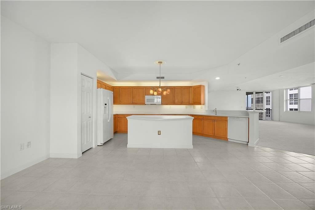 14250 Royal Harbour Ct, Unit 613, Fort Myers, FL 33908 Photo