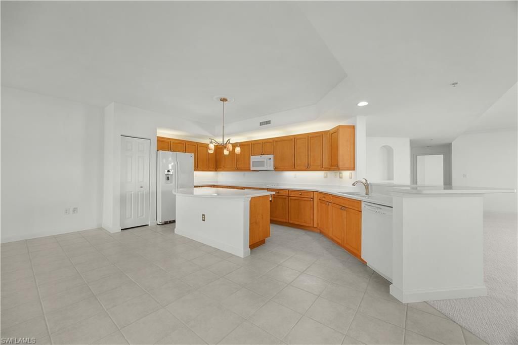 14250 Royal Harbour Ct, Unit 613, Fort Myers, FL 33908 Photo