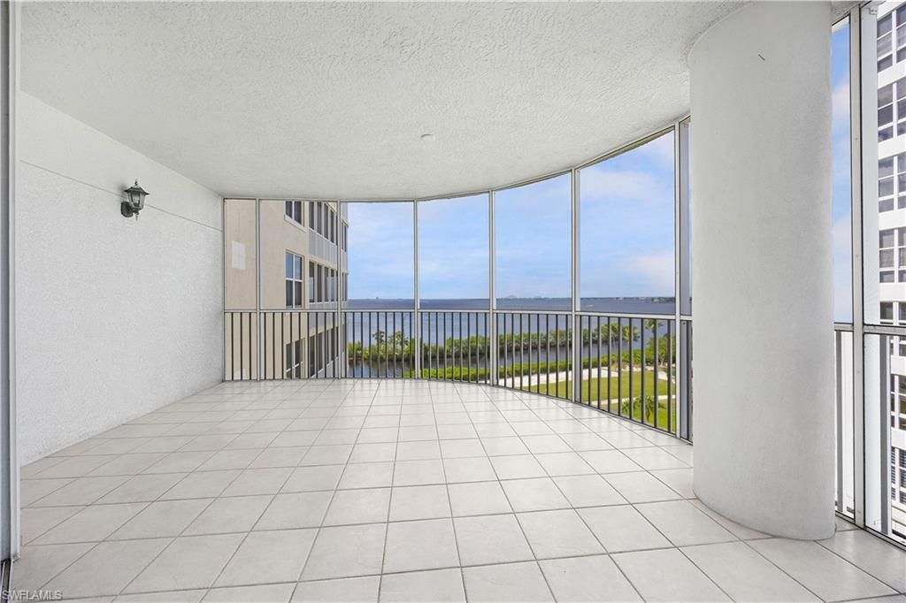 14250 Royal Harbour Ct, Unit 613, Fort Myers, FL 33908 Photo