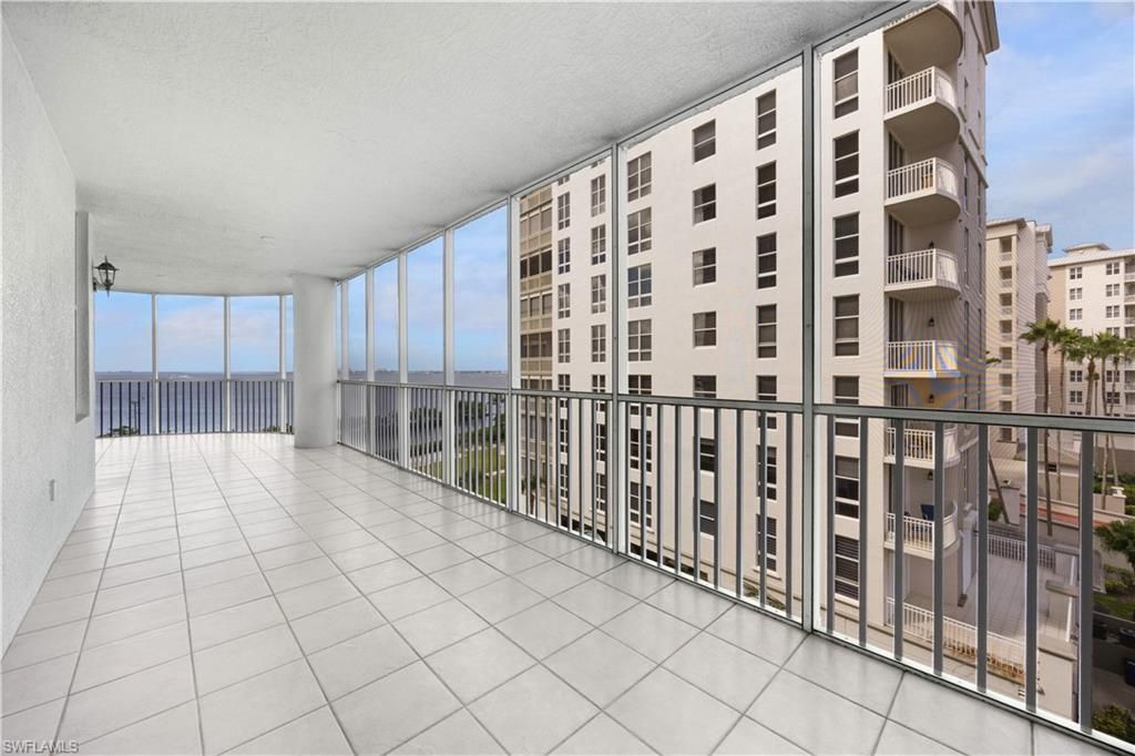 14250 Royal Harbour Ct, Unit 613, Fort Myers, FL 33908 Photo