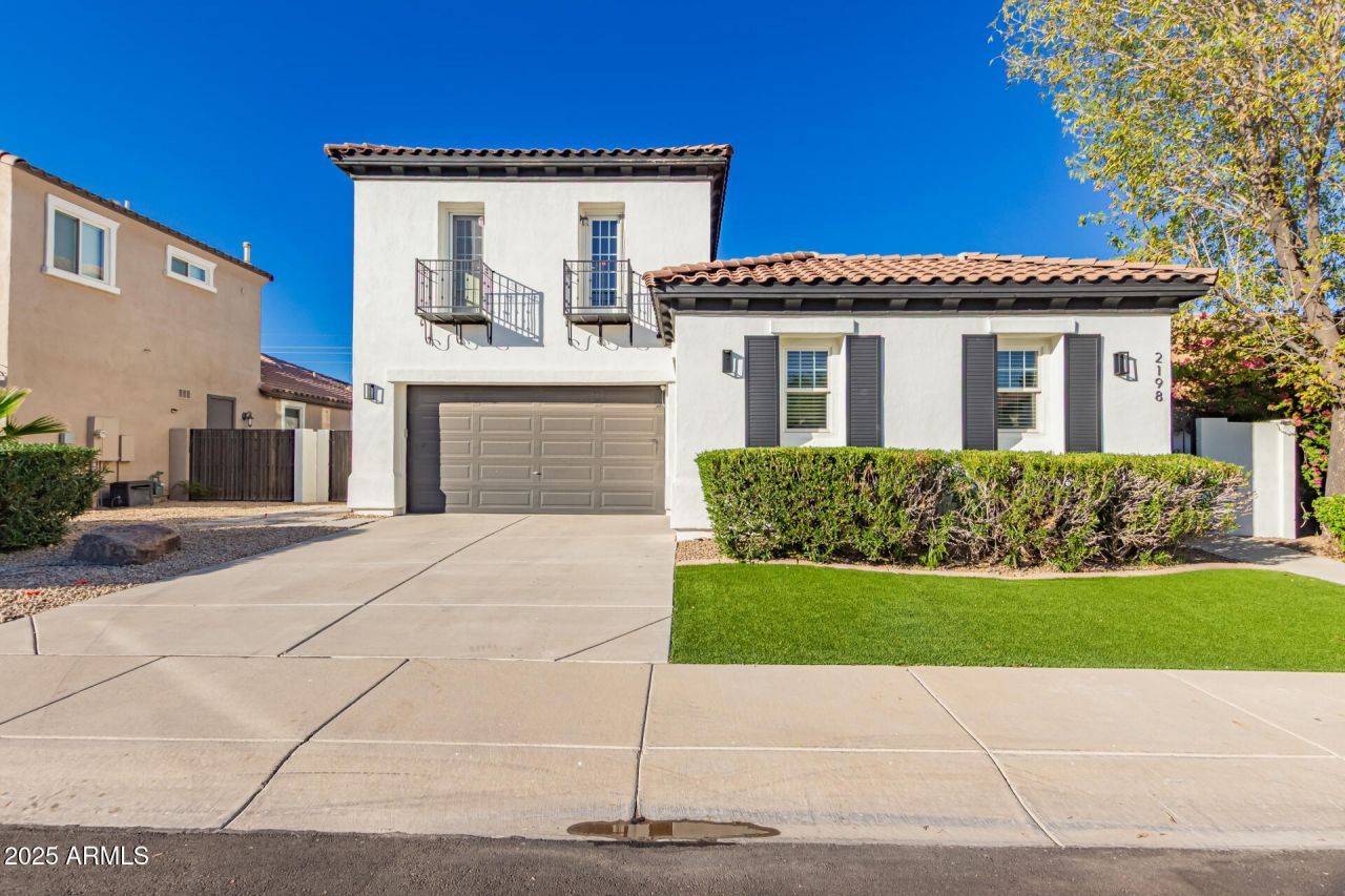 2198 E Wisteria Drive, Chandler, AZ 85286 Main Photo