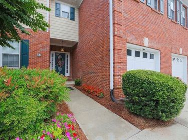 2075 Pine Tree Drive, Unit B2, Buford, GA 30518