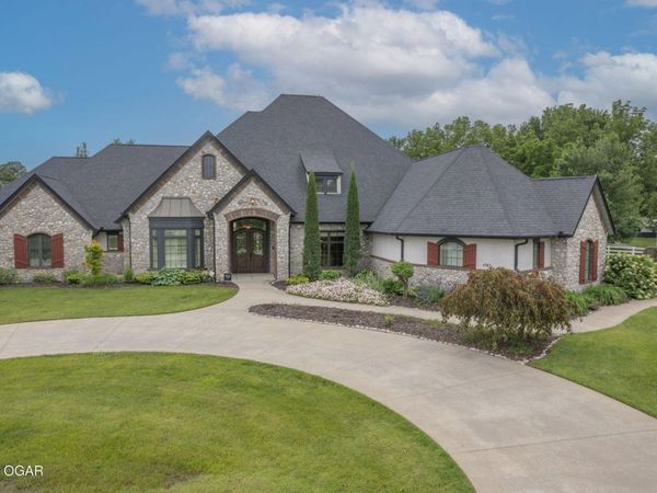 1704 Liam Street, Carthage, MO 64836