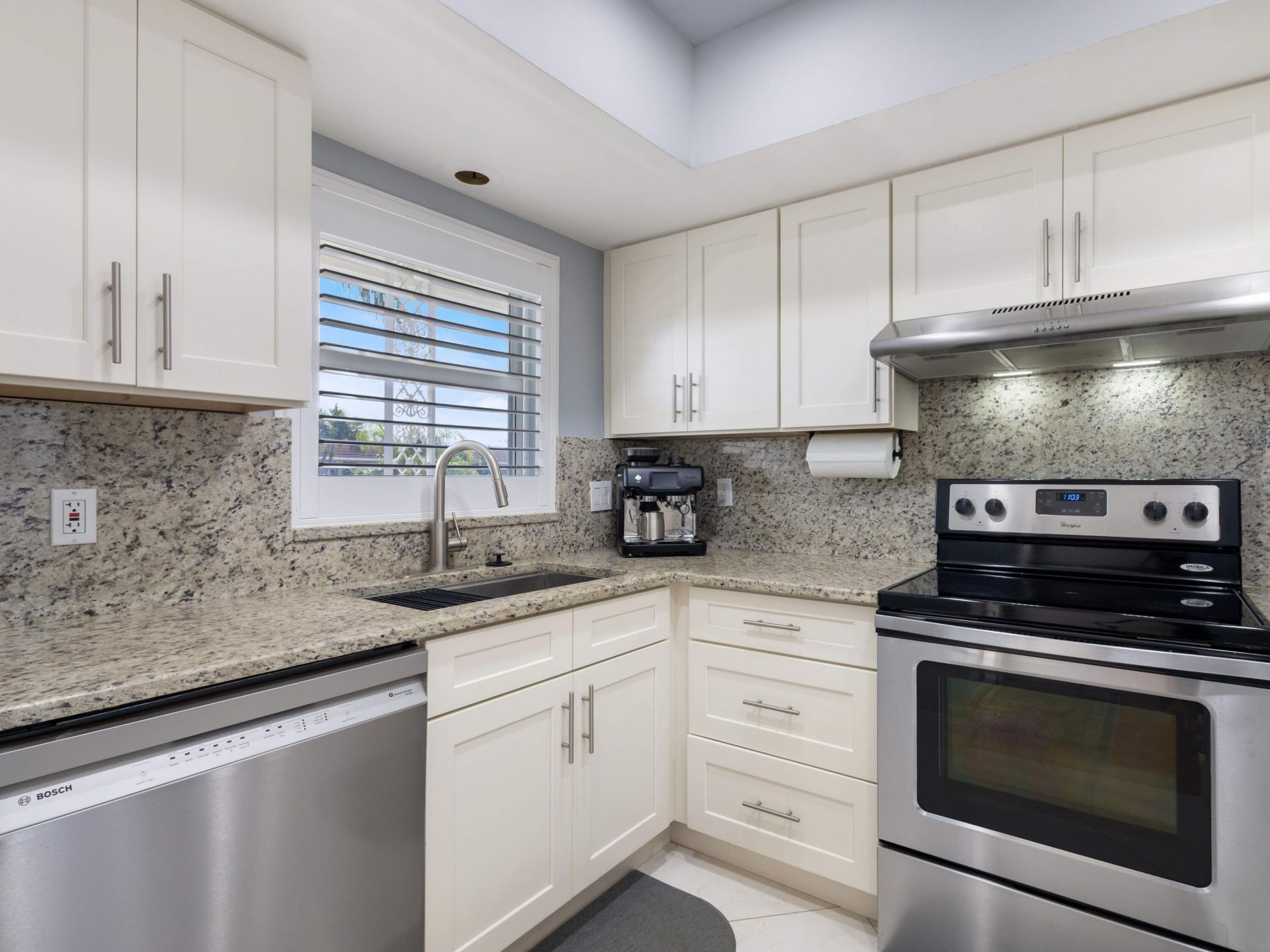 701 NE Harbour Terrace, Unit 2140, Boca Raton, FL 33431 Photo