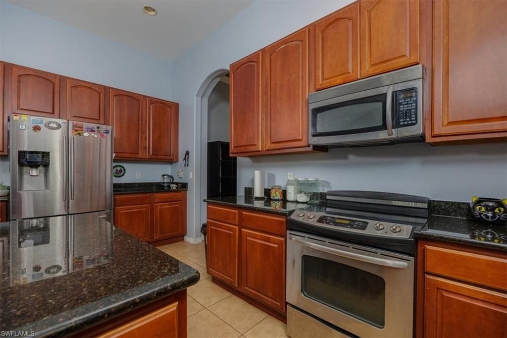 2461 Sutherland Ct, Cape Coral, FL 33991 Photo