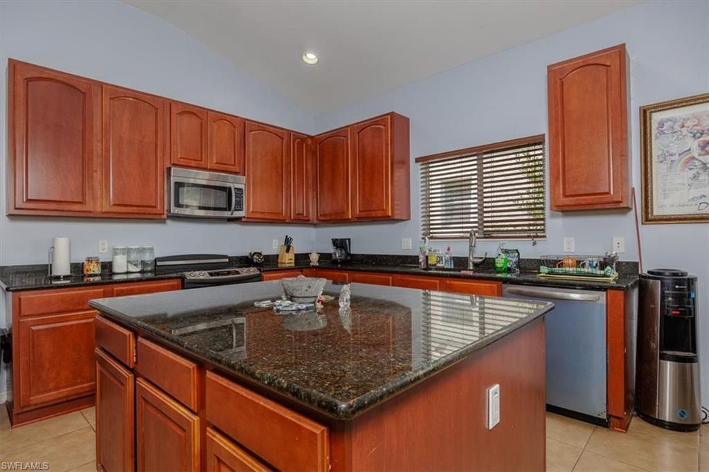 2461 Sutherland Ct, Cape Coral, FL 33991 Photo