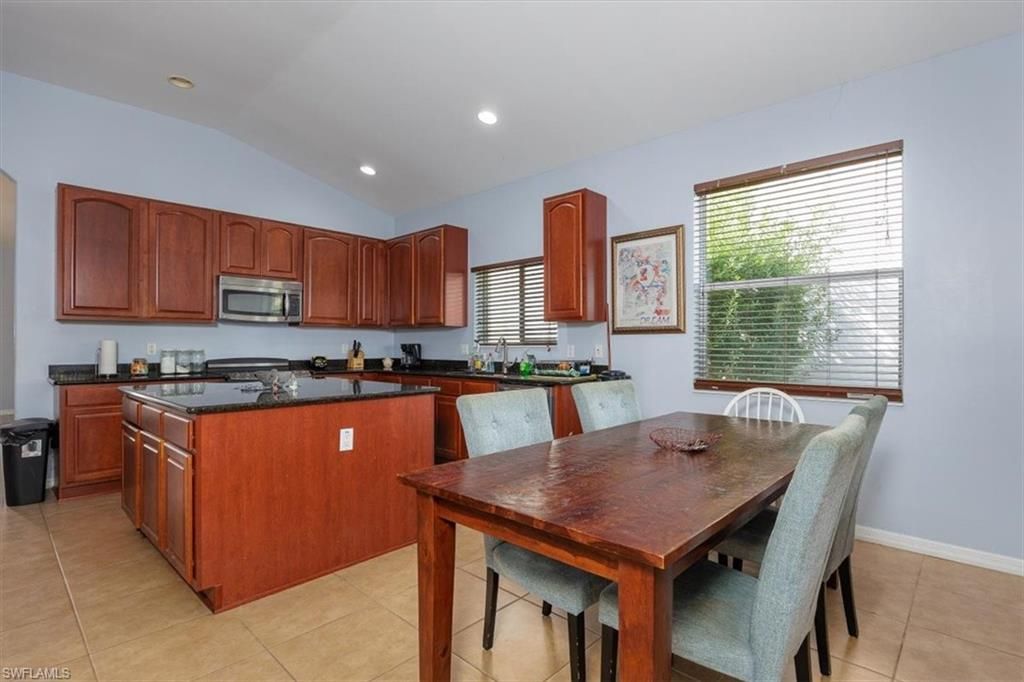 2461 Sutherland Ct, Cape Coral, FL 33991 Photo