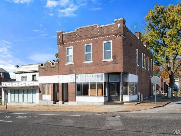 6829 Gravois Avenue, St Louis, MO 63116