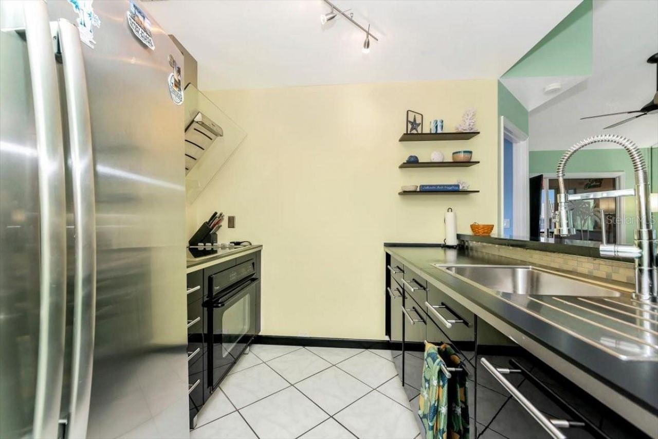 912 Sandpiper Circle, Unit 912, Bradenton, FL 34209 Photo