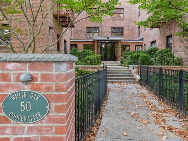 50 White Oak street, Unit 1E, New Rochelle, NY 10801