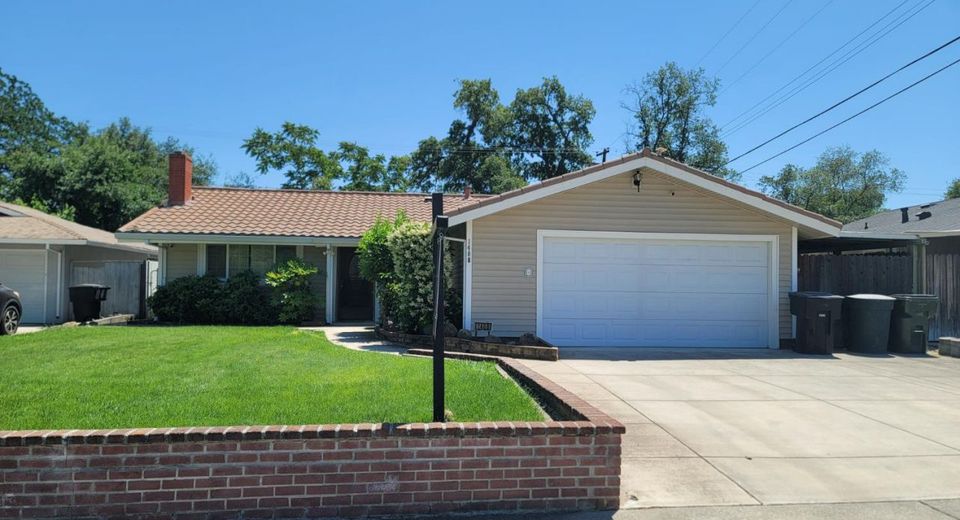 1408 Gregory Way, Roseville, CA 95661 Photo