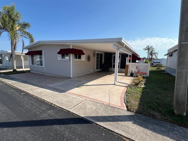215 ROYAL PALM CIRCLE, LARGO, FL 33778