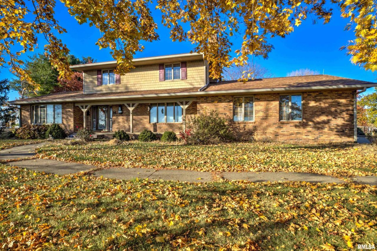 1619 W Hallock Hollow Road, Edelstein, IL 61526 Main Photo