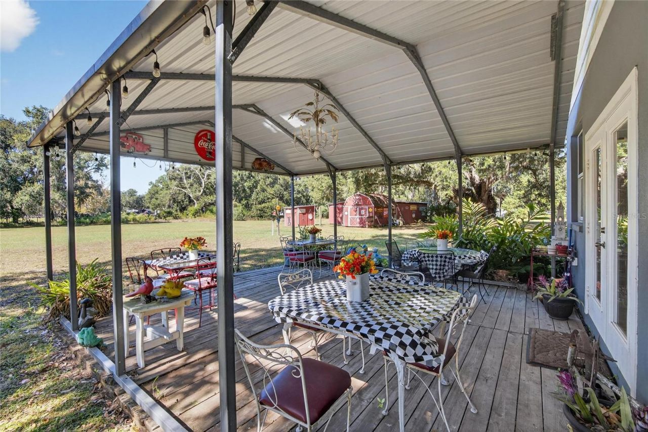 2203 Hidden Pond Road, Plant City, FL 33565 Photo
