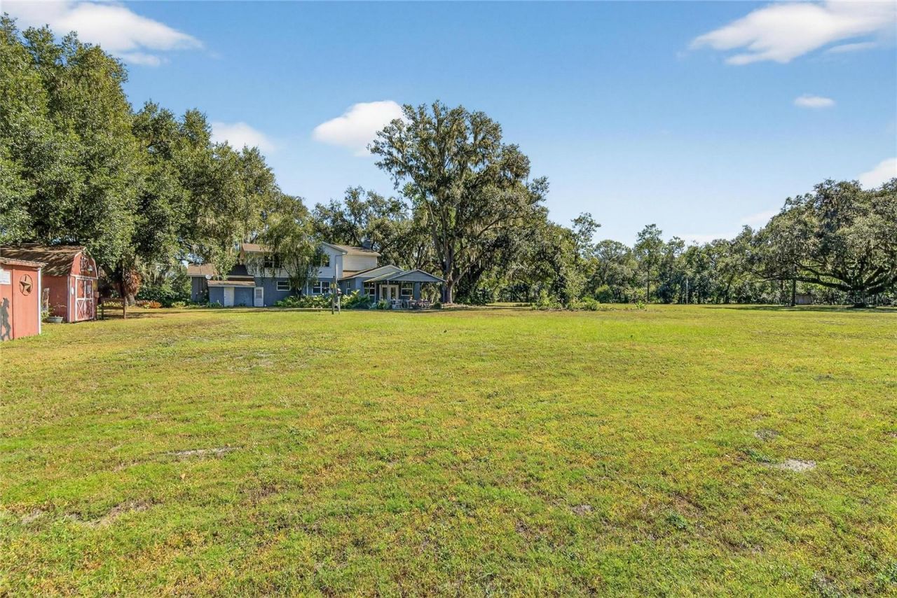 2203 Hidden Pond Road, Plant City, FL 33565 Photo
