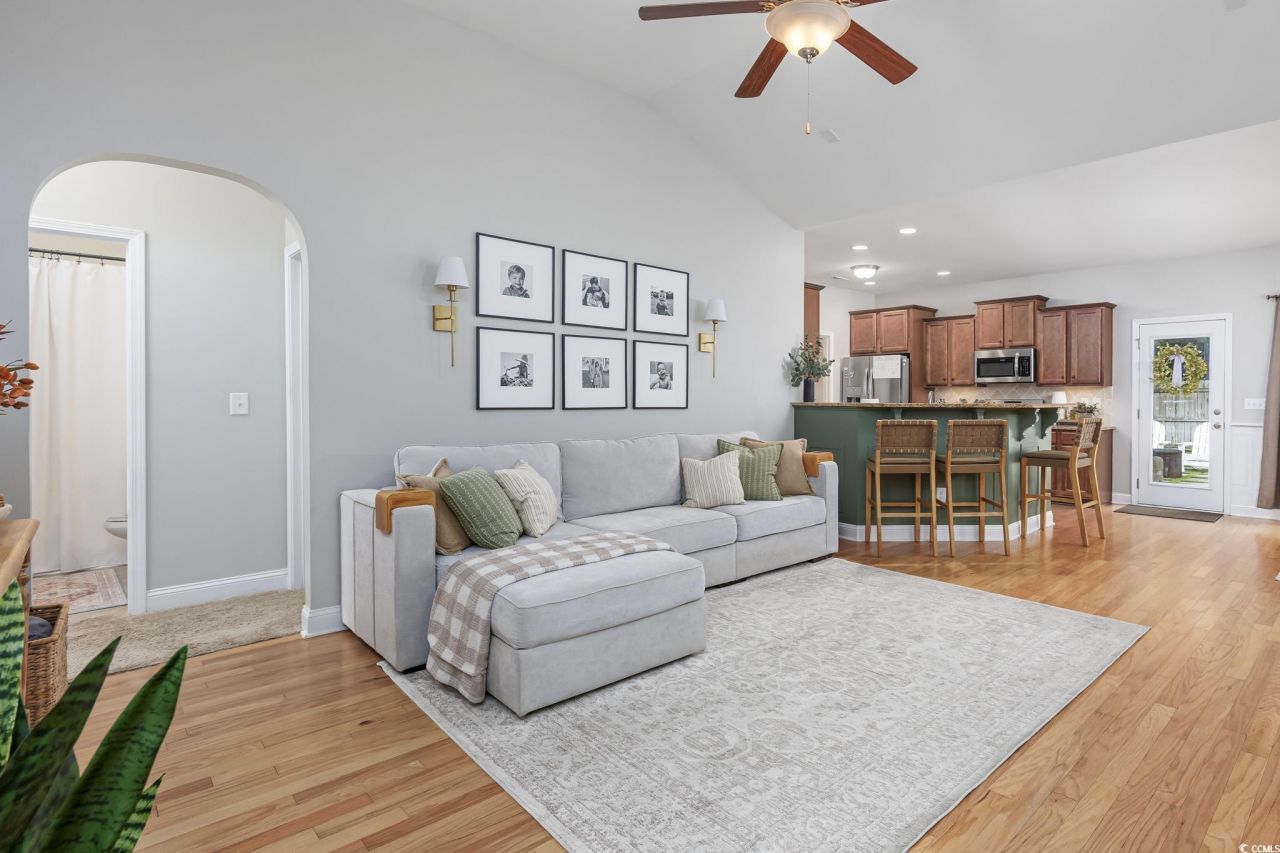 575 Shaftesbury Ln. Photo 11